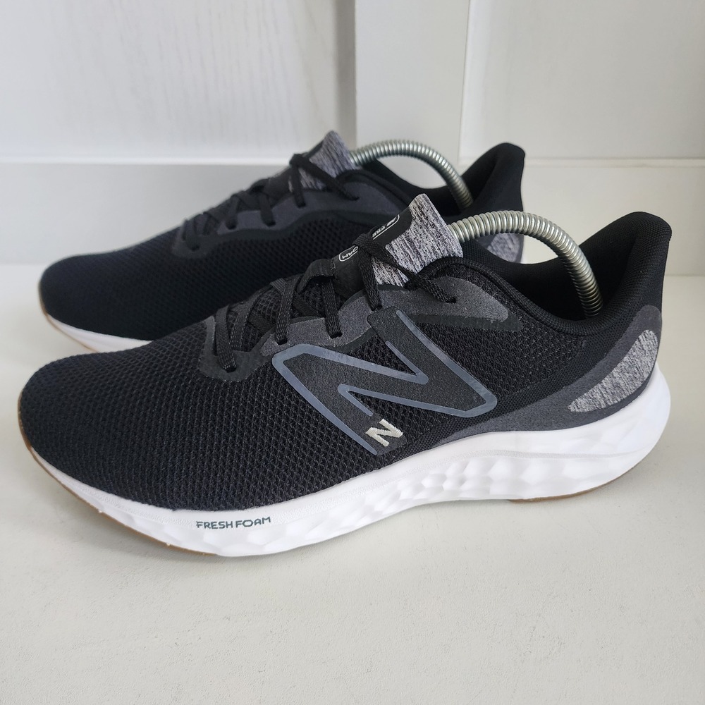*New Balance Fresh Foam Arishi v4 Black White Gum Mens 9.5 Womens 11 Sneakers